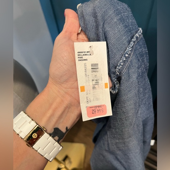 Jessica Simpson light denim top. Never worn. - Picture 3 of 4